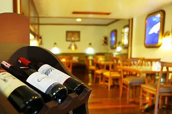 Global Sailing 酒店