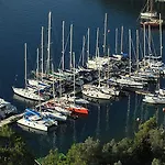 Global Sailing Otel